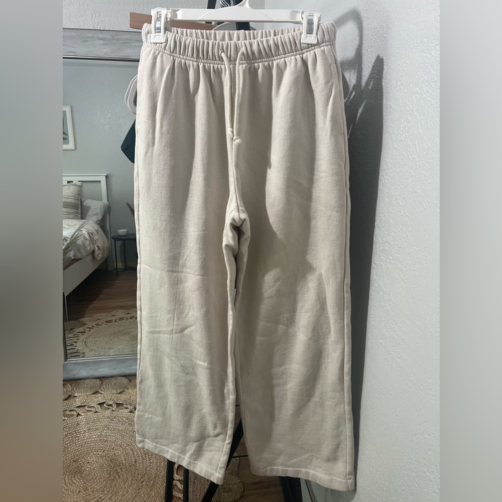 Old Navy Beige Wide Leg Sweatpants